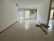 DEPARTAMENTO DE 2 NIVELES EN RENTA EN PRIVADA LAJA