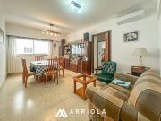 Departamento de 3 ambientes con balcón. Cochera Opcional