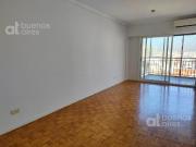Departamento de 3 ambientes con balcón en barrio de...