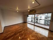 Departamento de 3 ambientes con cochera en alquiler en...