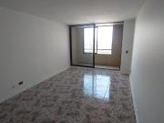 Departamento de 3 dormitorios 2 baños en piso 13
