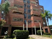 Departamento de 3 dormitorios, balcón, y cochera