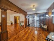 Departamento de 3 dormitorios más dependencia, 3 baños y...