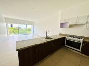 Departamento de 3 recámaras, con vista al parque, en Vía...