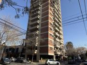 Departamento de 4 amb. Con dep.semi piso con cochera...
