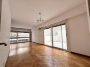 Departamento de 4 ambientes con dependencia, patio y...