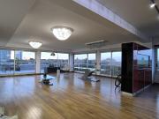 Departamento de 4 ambientes + dependencia con balcon...