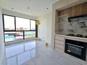 ¡DEPARTAMENTO DE ESTRENO CON VISTA A LA CALLE!