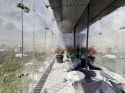 Departamento de lujo con terraza y vista al bosque de...