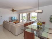 Departamento de Lujo Frente al Mar en Corasol Playa del...