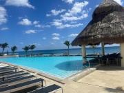 Departamento de Lujo Frente al Mar – Zona Hotelera...