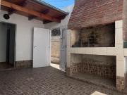 Departamento de Pasillo con Patio