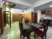 Departamento de pasillo de dos dormitorios y terraza con...