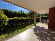 Departamento de tres ambientes en venta en Condominio...