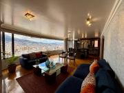 Departamento de tres dormitorios de venta en Av. Eloy...