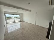 Departamento de tres dormitorios en alquiler La Plata