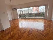 Departamento de tres dormitorios en Recoleta. Impecable