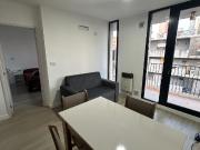 Departamento de un dormitorio con balcón, amoblado