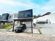 Departamento de Venta 3 Cuartos Tumbaco Tola Grande