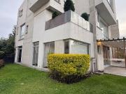 DEPARTAMENTO DE VENTA, CUMBAYA, CON JARDIN