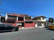 Departamento de venta en Urdesa Central frente al Santo...