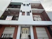 Departamento Dos Ambientes en venta con balcon al frente...