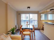 Departamento dos dormitorios con patio en venta Centro...