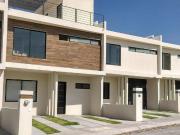 Departamento dúplex con Roof en Venta en el Refugio