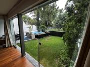 Departamento en 1er piso doble altura Frente a Parque...