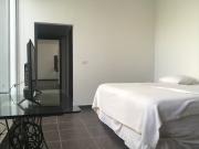 Departamento en 3er nivel con elevador “Zona dorada” 3...