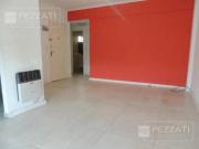 Departamento en alquiler. 3 ambientes. Al frente....