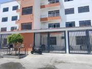 Departamento en Alquiler con Cochera y en Primer Piso