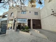 Departamento en Alquiler de 1 Dormitorio con Cochera...