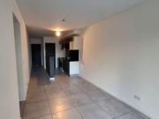 Departamento en alquiler de un dormitorio al frente con...