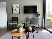 Departamento en arriendo c/ estacionamiento en Metro...