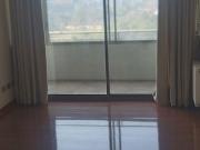 Departamento en arriendo c/ estacionamiento en Parque Arauco