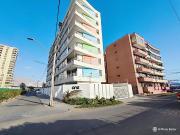 Departamento en arriendo c/ estacionamiento en Playa Brava