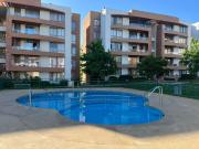 Departamento en arriendo c/ estacionamiento en San...