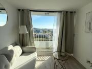 Departamento En Av. Los Carreras · Venta UF 2.100