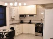 4 ambientes con balcón y toilette en Avellaneda Centro!