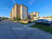 Departamento en barrio residencial