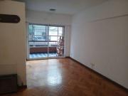 Disponible 2 amb.c/balcón al frente, apto mascota