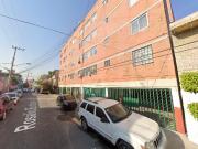 Departamento en calle Rosalio Bustamante, Zona Urbana...