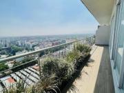 Departamento en Del Valle con terraza y oficina privada...