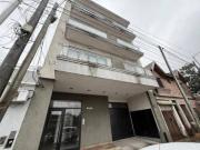 Departamento en dúplex de 2 ambientes con dos cocheras...