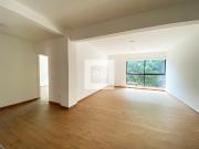 Departamento en edificio clásico en la Juárez en VENTA