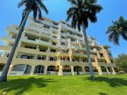 Departamento en Fraccionamiento Playa Diamante en Venta