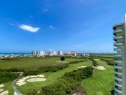 Departamento en Isola con Vista al Campo de Golf Puerto...