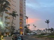 DEPARTAMENTO EN MAYAN ISLAND SOBRE PLAYA EN ACAPULCO...