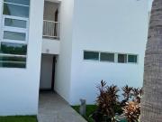 Departamento en Mayan Lakes Acapulco con Alberca